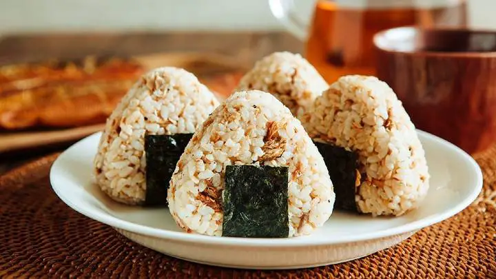 onigiri in Tokyo cuisine - millenora