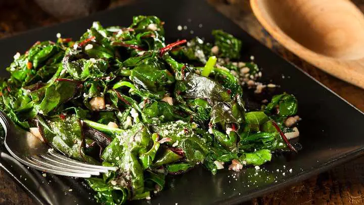 sauteed beets greens - millenora