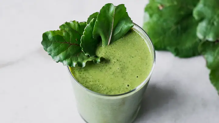 beet greens smoothie - millenora