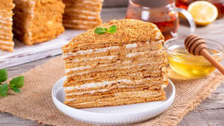 honey cakes - millenora