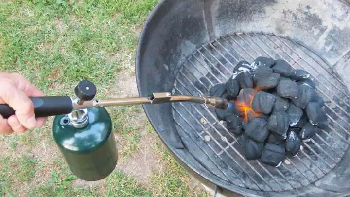 propane grill torches to light charcoal in place of fluid lighter - millenora