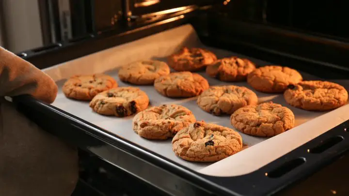 cookies coming from the oven - millenora