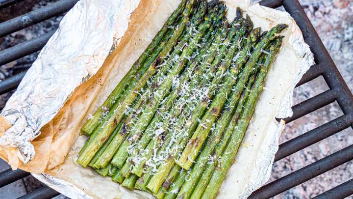 grilled asparagus - millenora