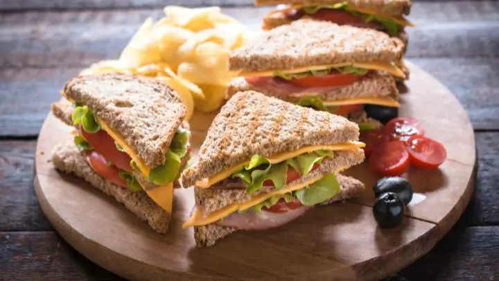 sandwiches as accompaniment for bubble tea - millenora