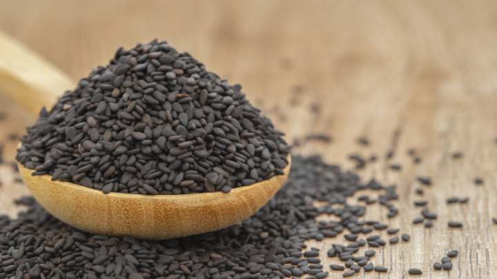 black sesame seeds - millenora