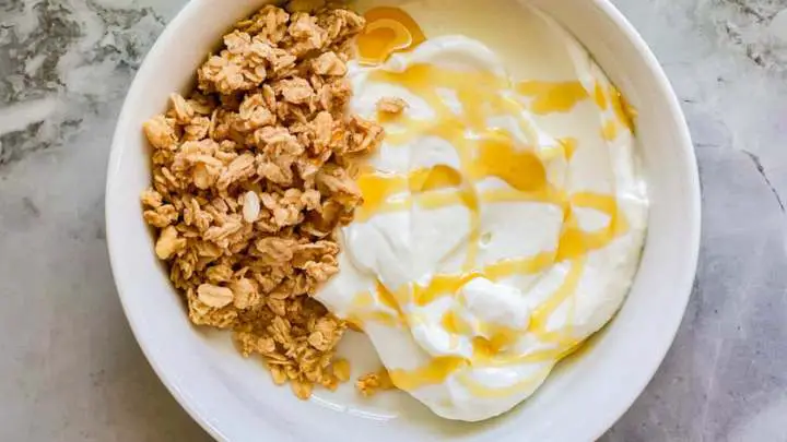 yogurt and granola to serve with chai tea - millenora